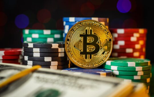 BTC forms a dead cat bounce