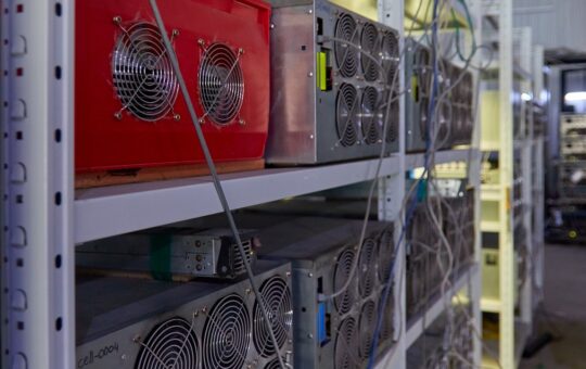 Electricity Consumption of Russian Crypto Miners Spikes 20 Times in 5 Years, Research Finds