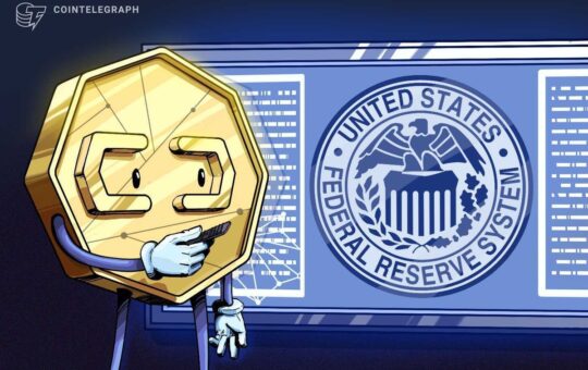 US lawmakers question federal regulators on banks' ties to crypto firms