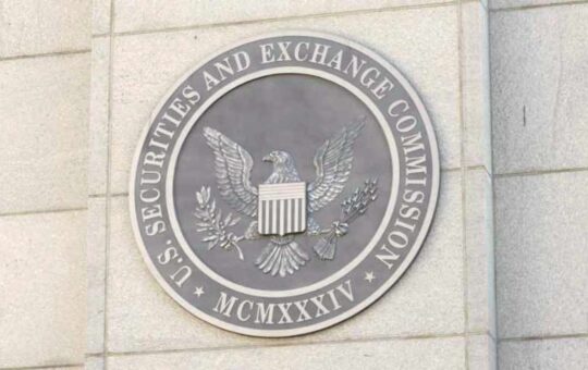 SEC Freezes Assets of Crypto Trading Bot Operators in Alleged Ponzi Scheme