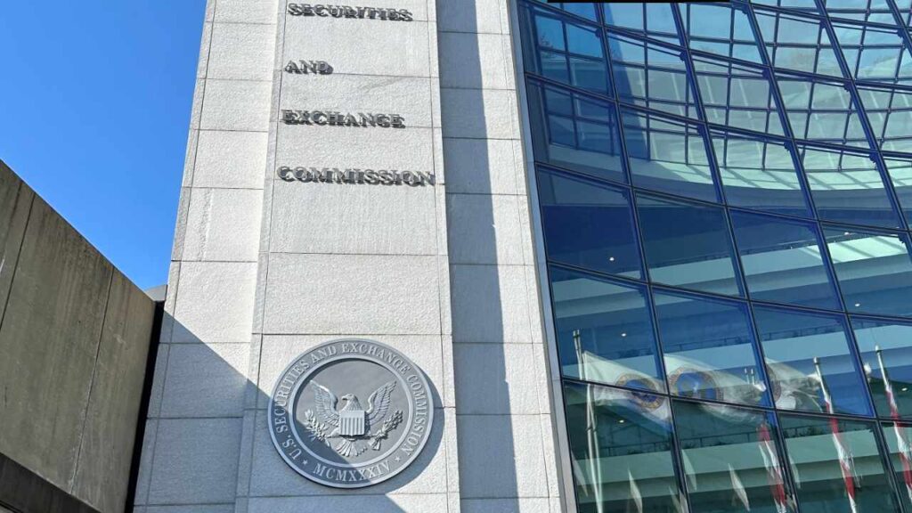 Gary Gensler Quietly Sets Aggressive Crypto Crackdown in Motion Before Leaving, Warns Former SEC Official