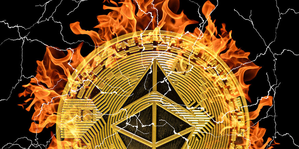 Crypto User Burns $7 Million Ethereum to Warn of 'Mind Control' Through Brain Chips