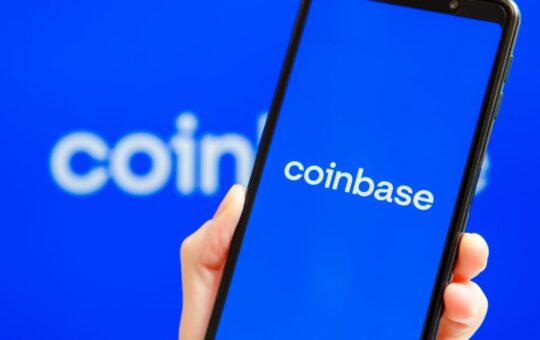 SEC Seeks More Time in Coinbase Battle as Crypto Rules Shift