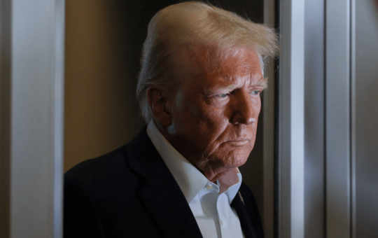 Trump Prepares to Oust Fed Boss Powell, Says New Chair Decision ‘Very Soon’