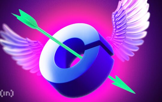 Coinbase Premium Moves First—Bitcoin Next?