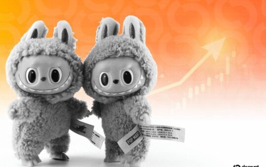 Vanguard Exec Calls Bitcoin a 'Digital Labubu', Even as Firm Offers Crypto ETF Trading