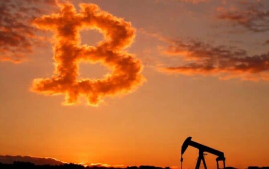 Bitcoin jumps toward $69K as oil plunges 30% amid US–Iran tensions