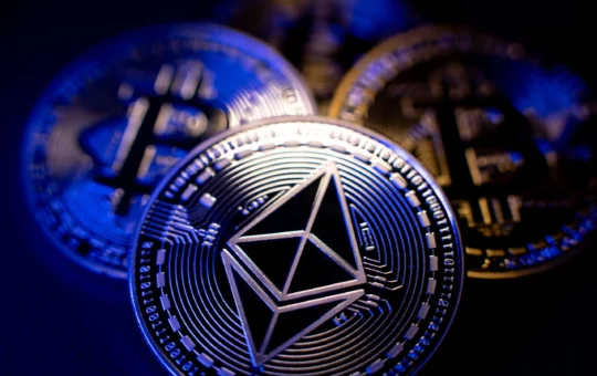 Ethereum Supply Shrinks as Price Holds Below SMA200