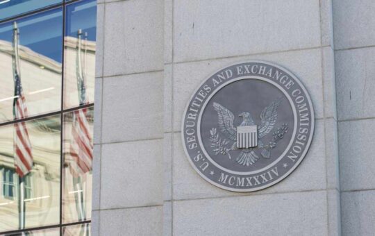 SEC Commissioner Challenges Blockchain Oversight Push That Could Shape Crypto Rules